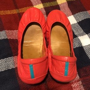 Poppy Tieks GUC size 9